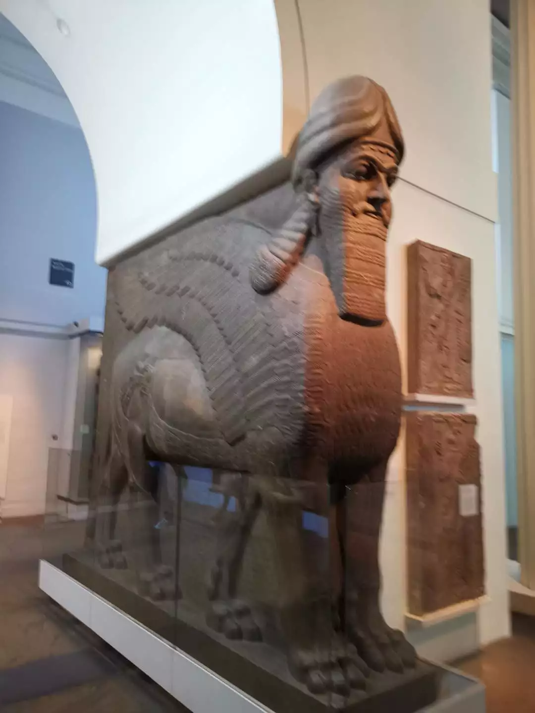 museum),又名不列颠博物馆,位于英国伦敦新牛津大街北面的罗素广场